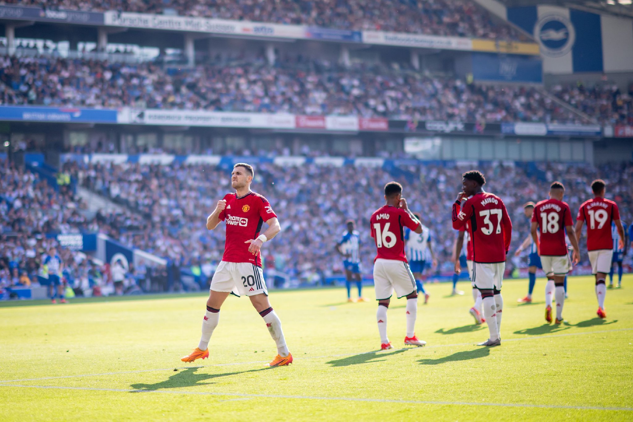 艰难地以 艰难地以